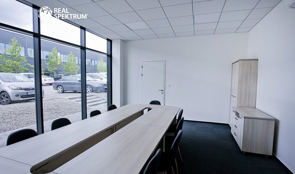 Pronájem obchodních prostor 462 m², Znojmo – náhled fotky 7