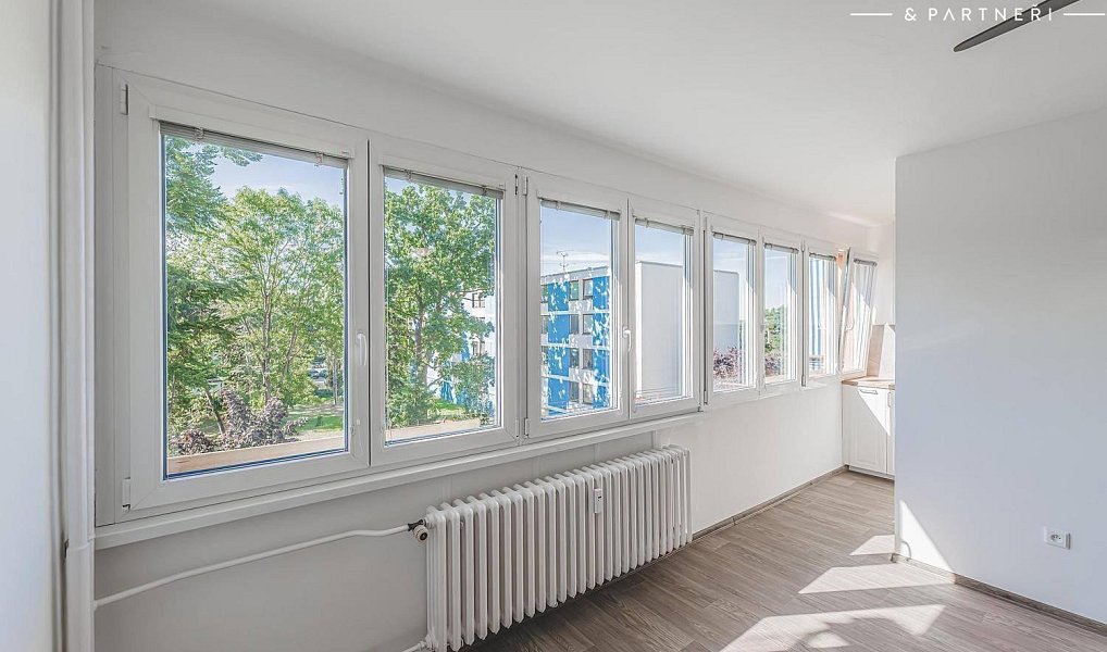 Pronájem bytu 1+kk 27 m², Hradec Králové – náhled fotky 5