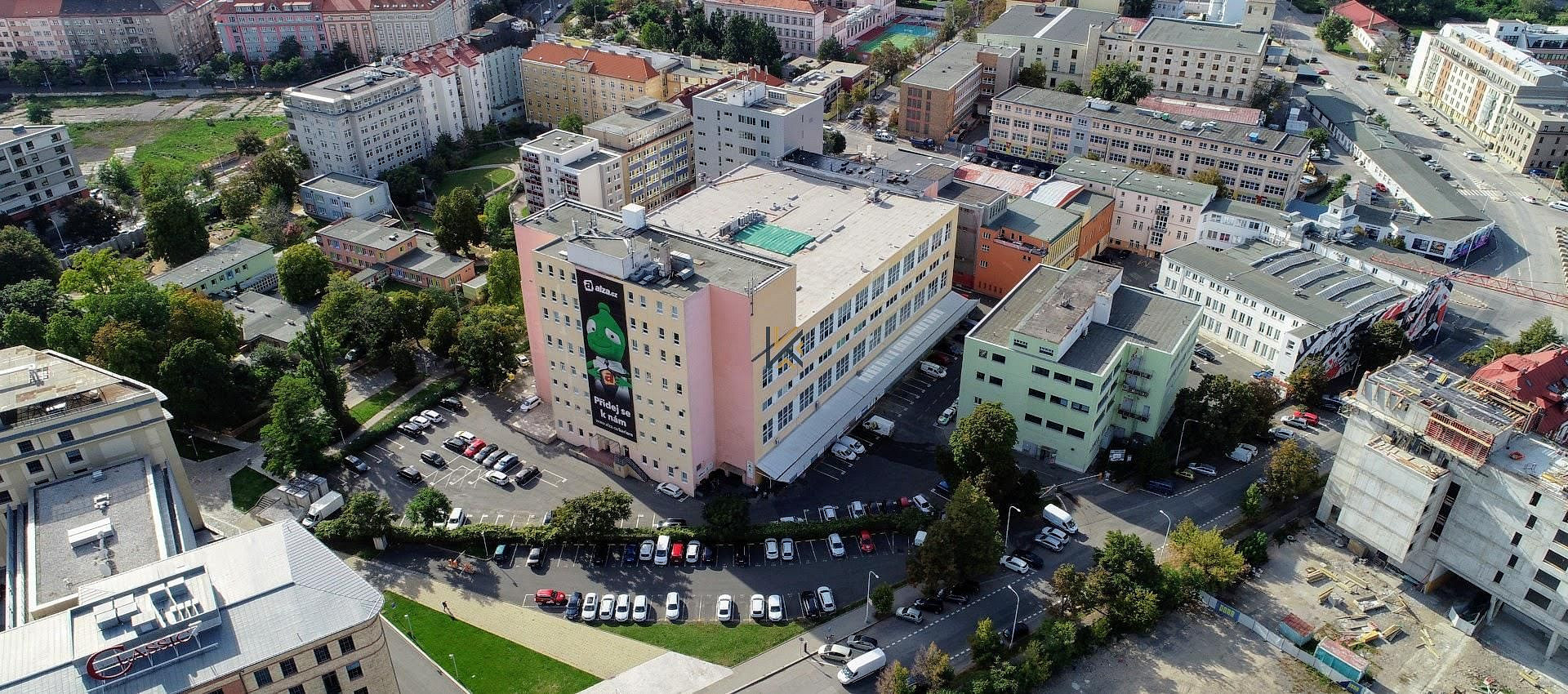 Pronájem kanceláře 313 m²