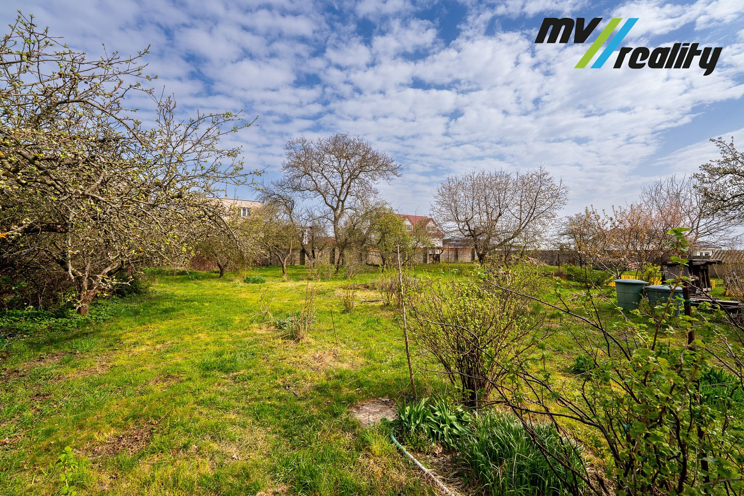 Prodej stavebního pozemku 600 m²