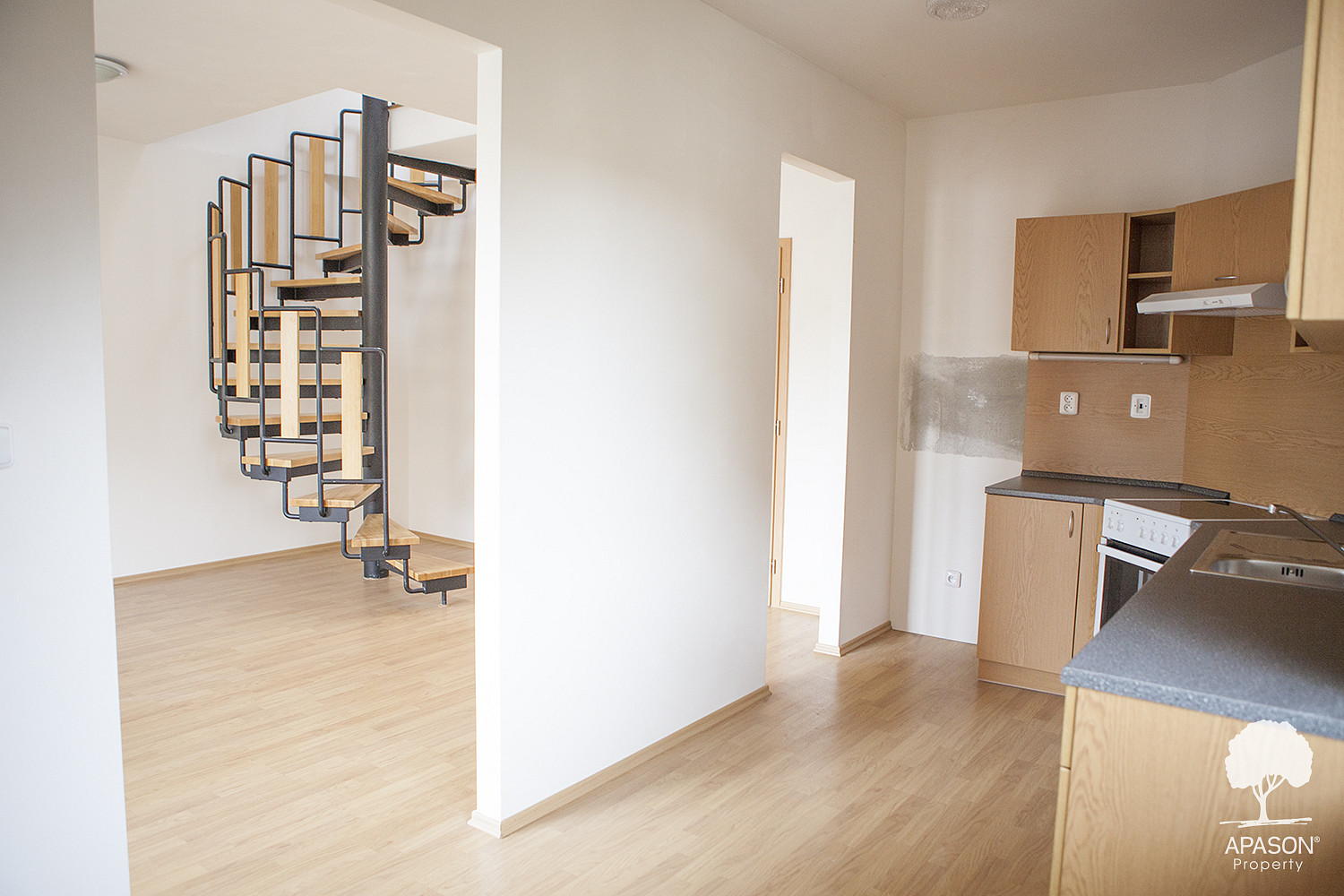 Pronájem bytu 5+1 111 m² — photo 2