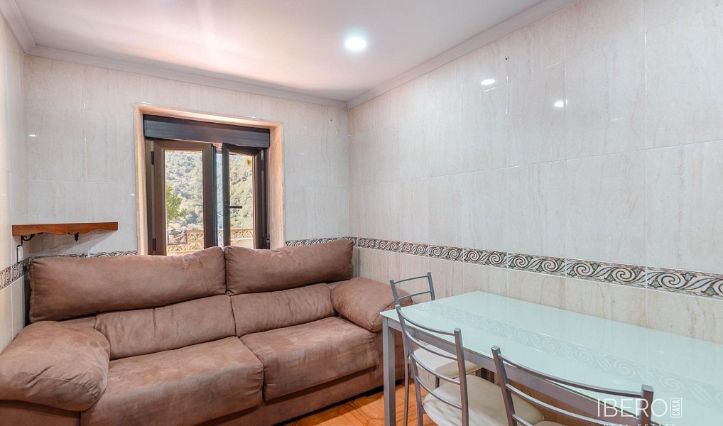 Prodej rodinného domu, 734 m², Riosa