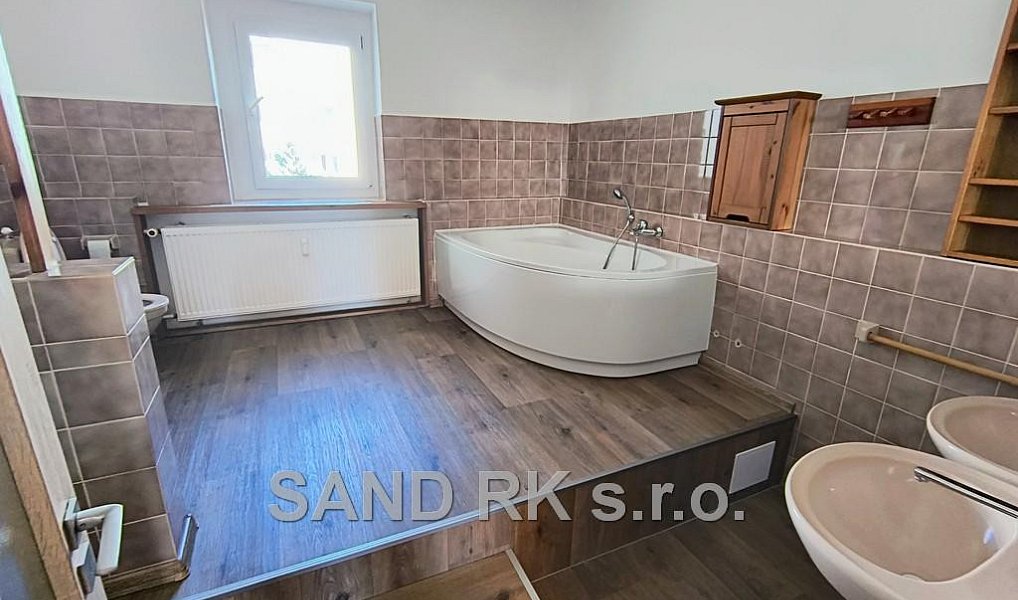 Prodej bytu 4+1 130 m², Plzeň – náhled fotky 22