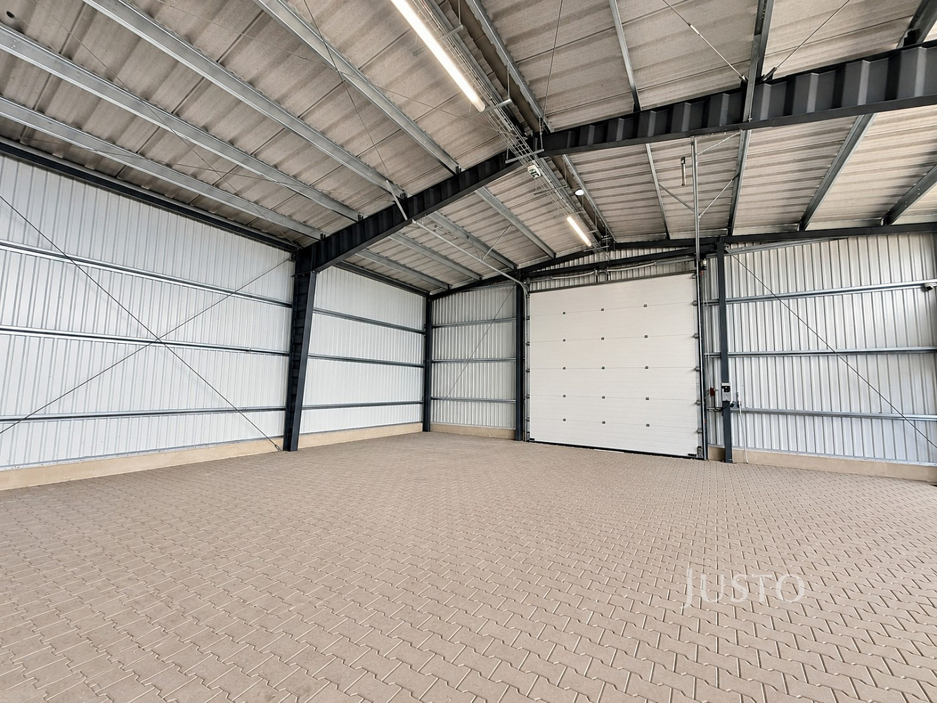 Pronájem skladovacích prostor 250 m² – fotografie 4