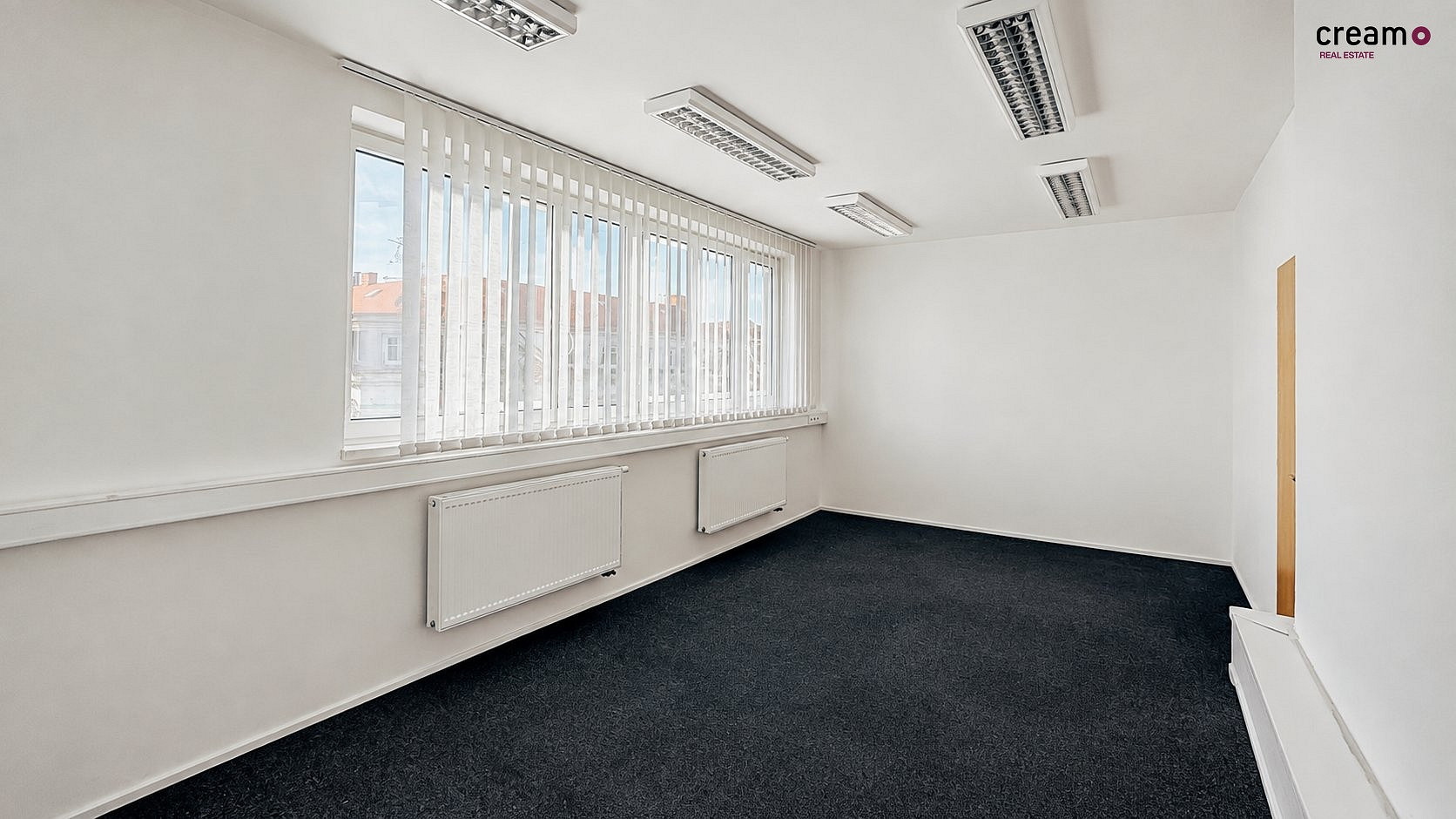 Pronájem kanceláře 22 m² – fotografie 3