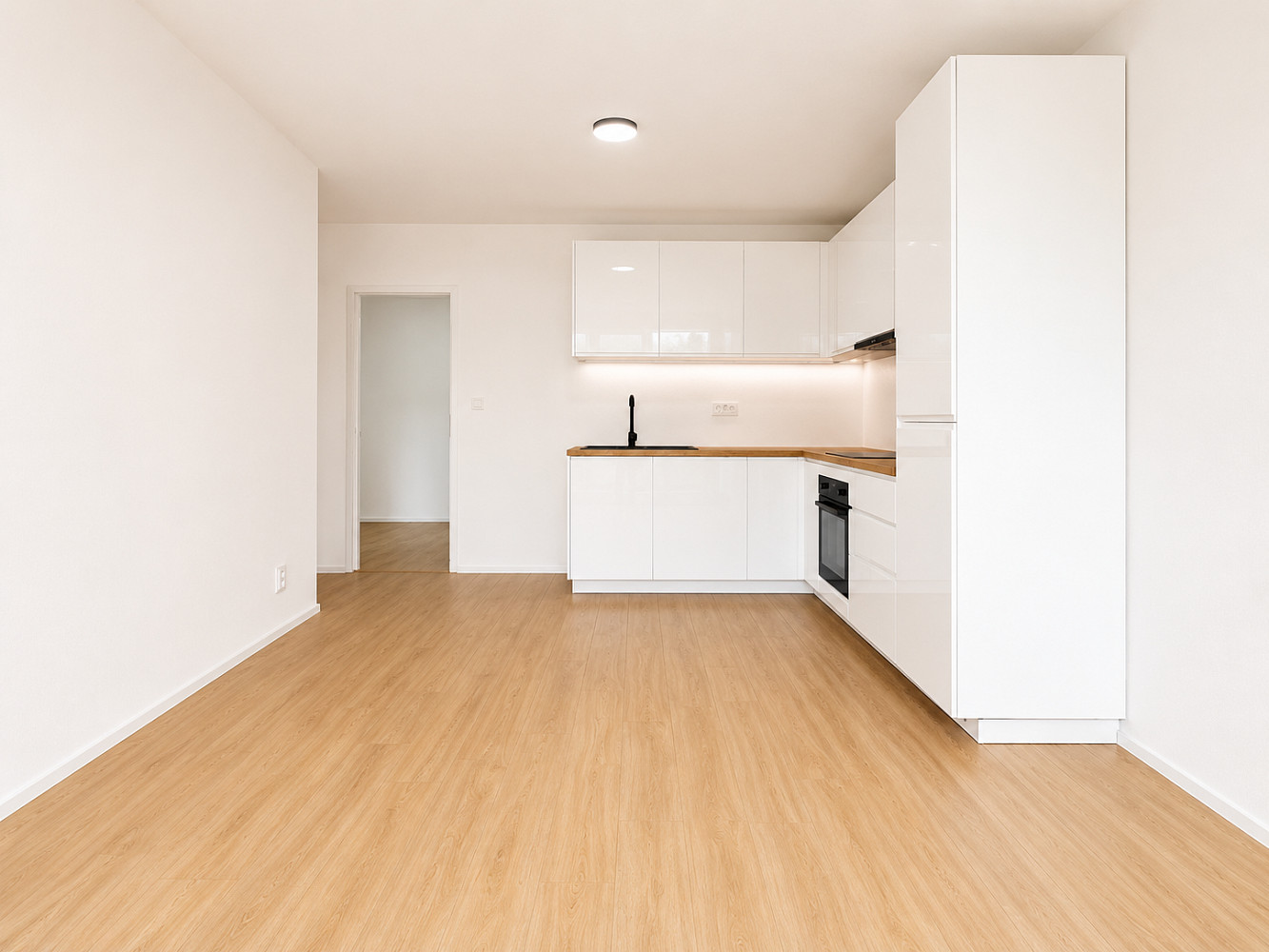 Prodej bytu 4+kk 76 m² — photo 2