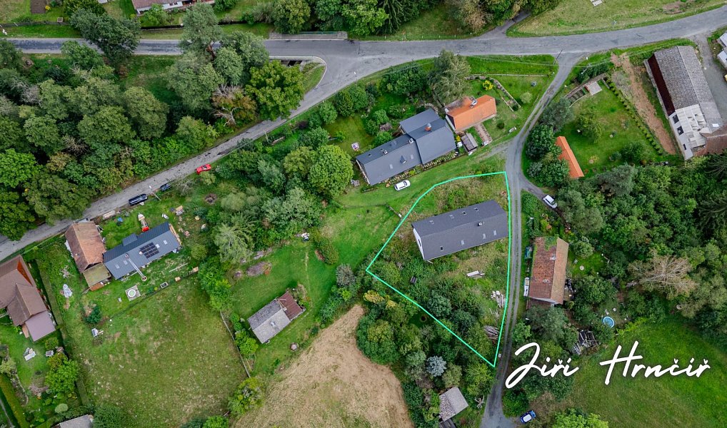 Prodej domu 313 m² s pozemkem 1 052 m², Nové Mitrovice – náhled fotky 30