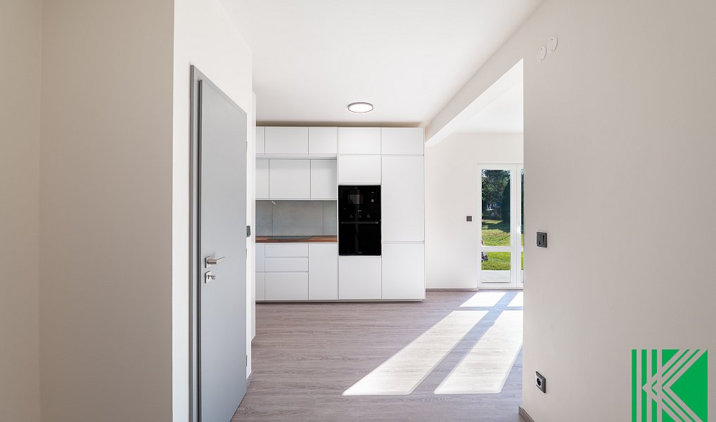 Prodej domu 102 m² s pozemkem 447 m², Zlončice – náhled fotky 5