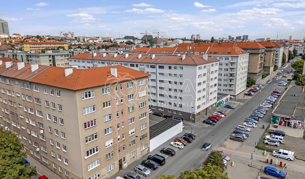 Prodej bytu 4+1 86 m², Praha – náhled fotky 18
