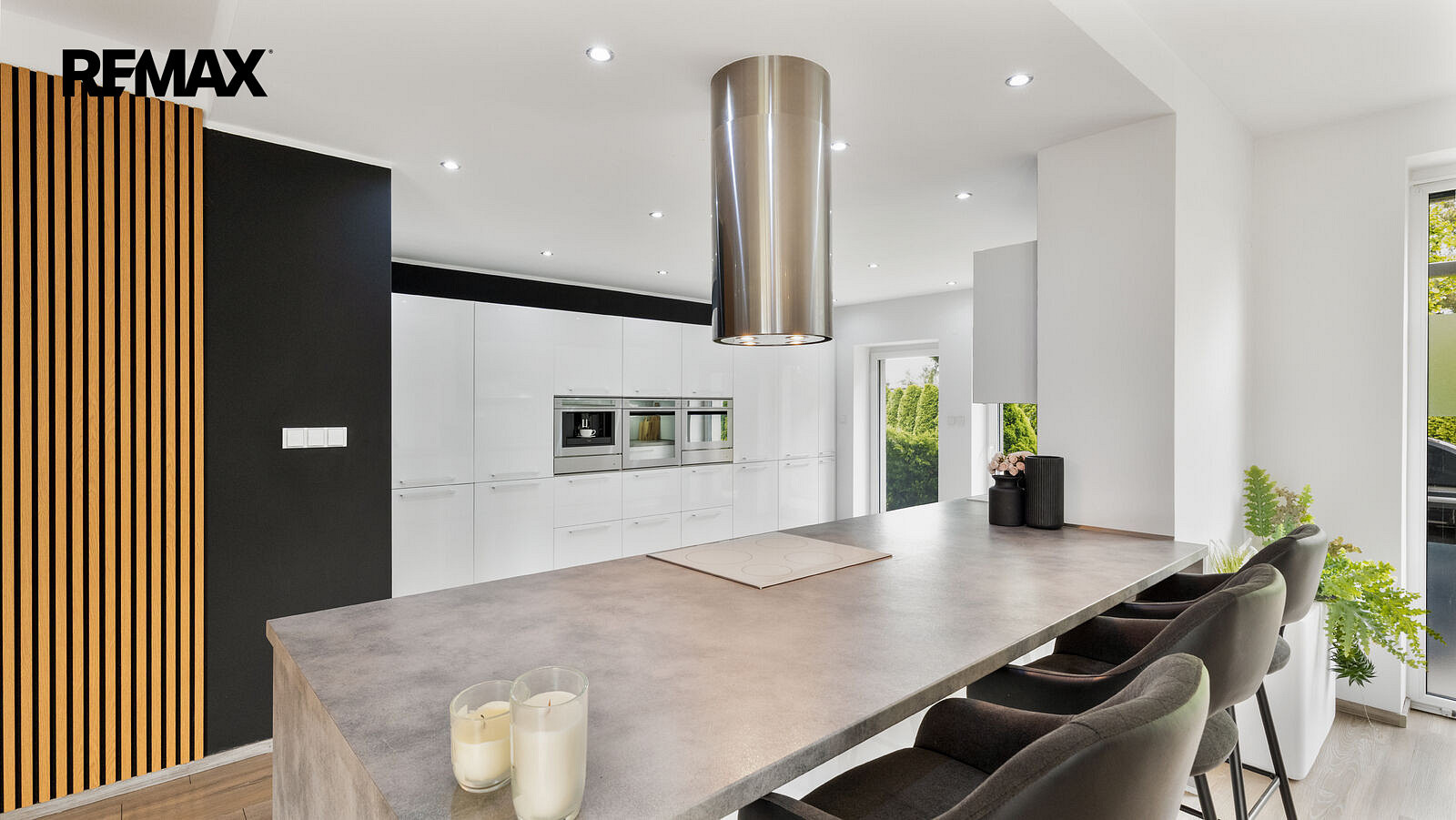 Prodej domu 634 m² s pozemkem 2 143 m² – fotografie 2