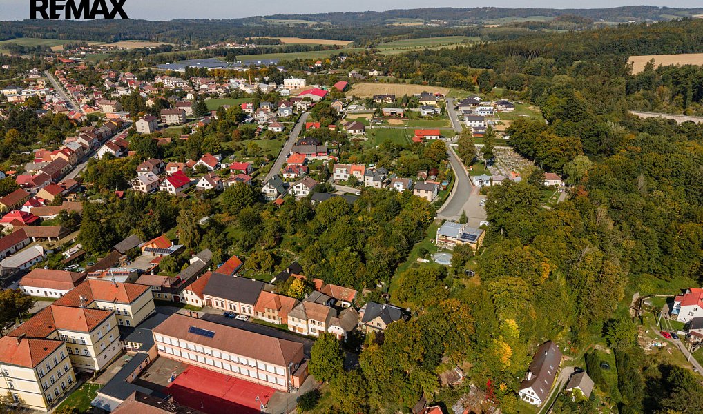 Prodej stavebního pozemku 900 m², Chýnov – náhled fotky 11