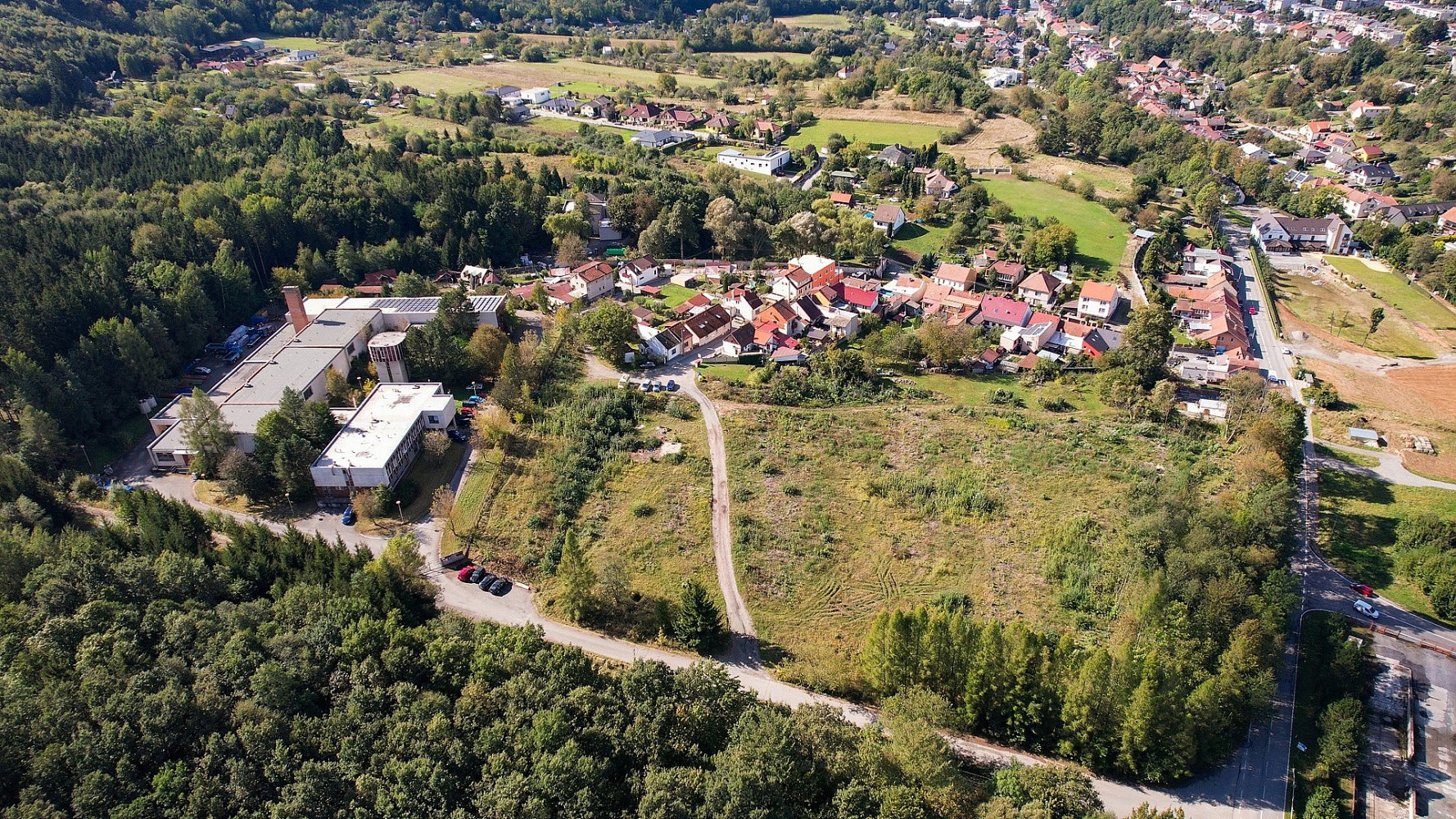 Prodej stavebního pozemku 617 m² – fotografie 3