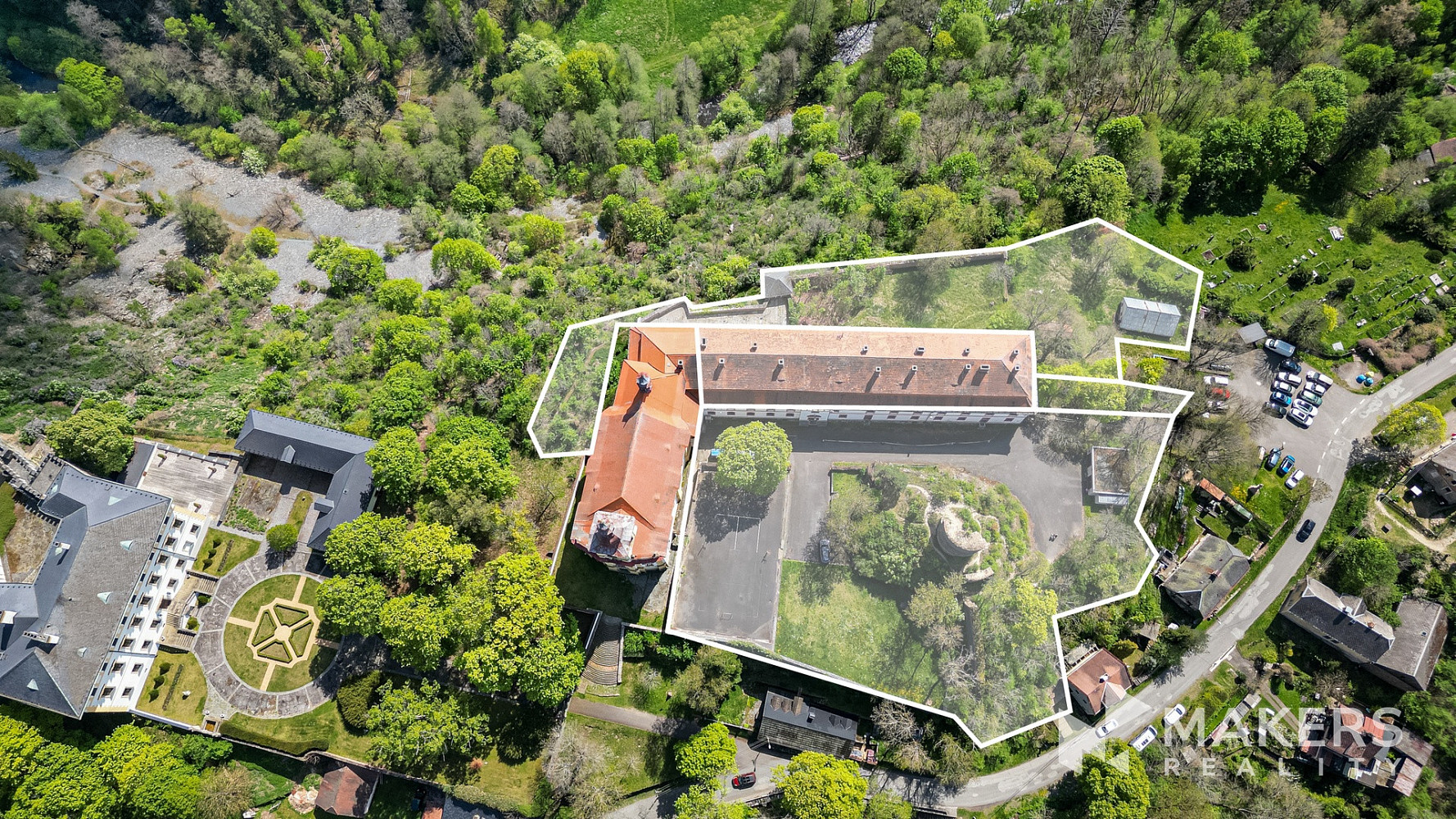 Prodej ubytovacího objektu 2 100 m²
