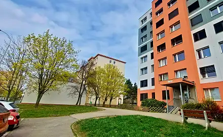 Pronájem bytu 1+kk 35 m²