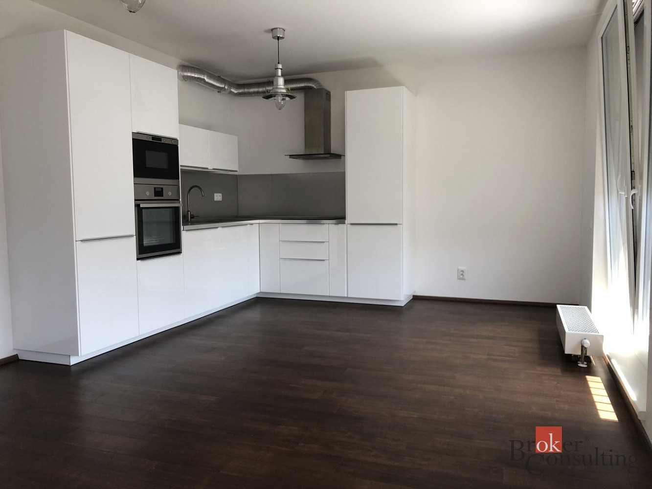 Pronájem bytu 2+kk 48 m² – fotografie 4