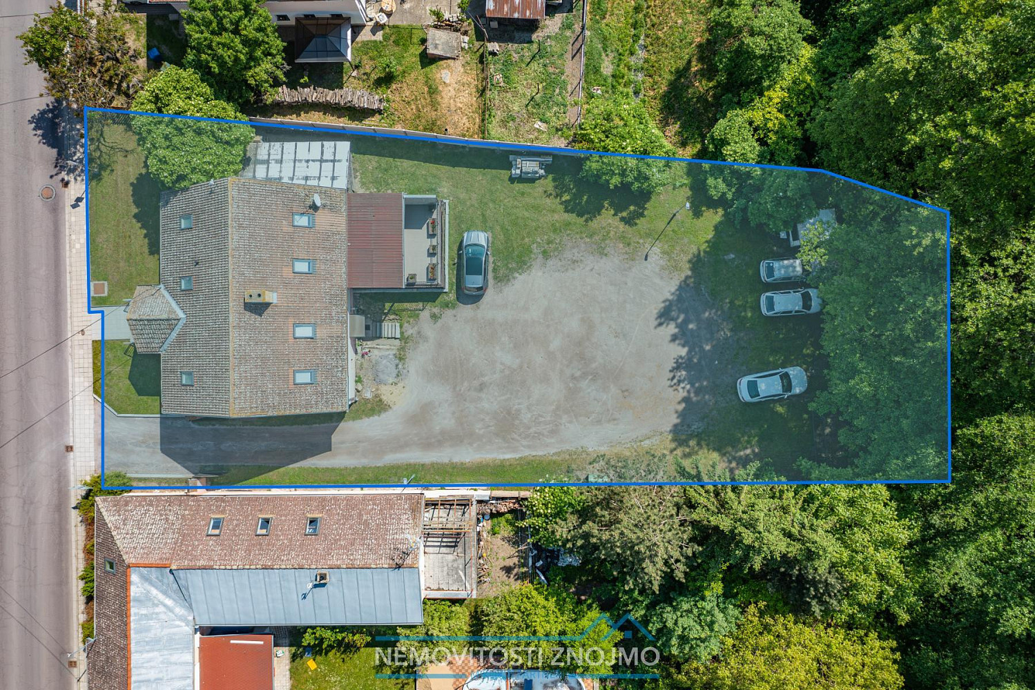 Prodej ubytovacího objektu 390 m² – fotografie 2