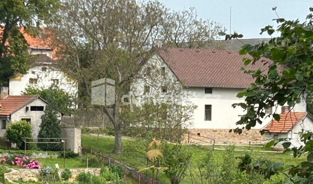 Prodej domu 240 m² s pozemkem 2 614 m², Chlístovice – náhled fotky 2