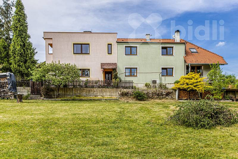 Prodej domu 155 m² s pozemkem 564 m²