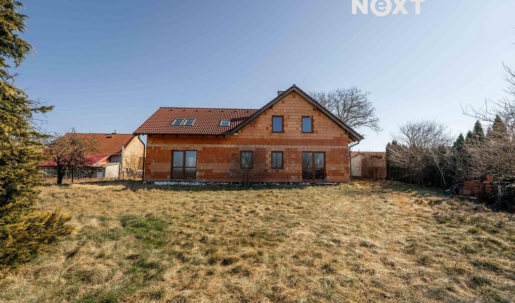 Prodej domu 252 m² s pozemkem 2 968 m², Smilovice – náhled fotky 10