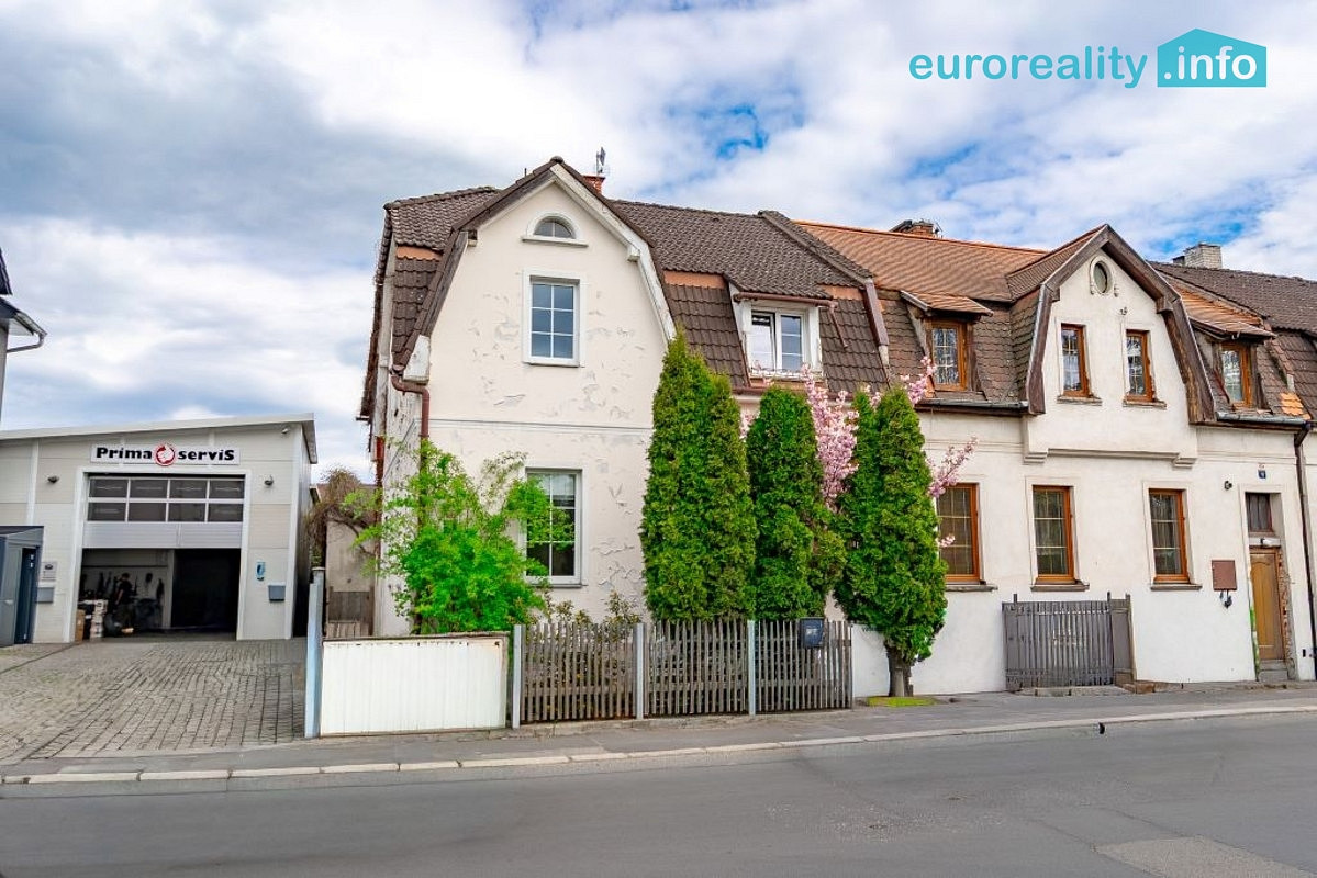 Prodej domu 160 m² s pozemkem 493 m²