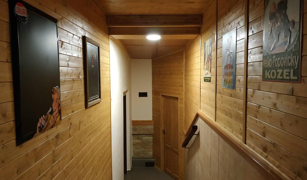 Prodej ubytovacího objektu 563 m², Kovářov – náhled fotky 17