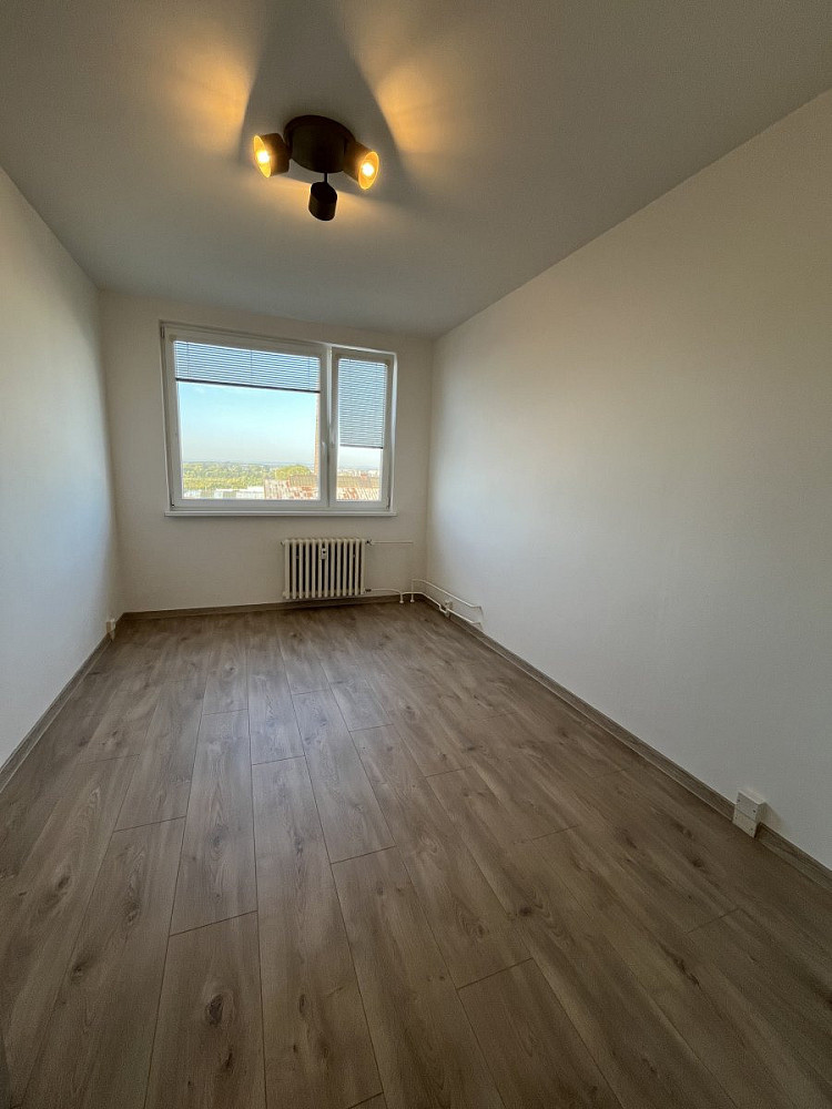 Pronájem bytu 3+1 70 m² – fotografie 5