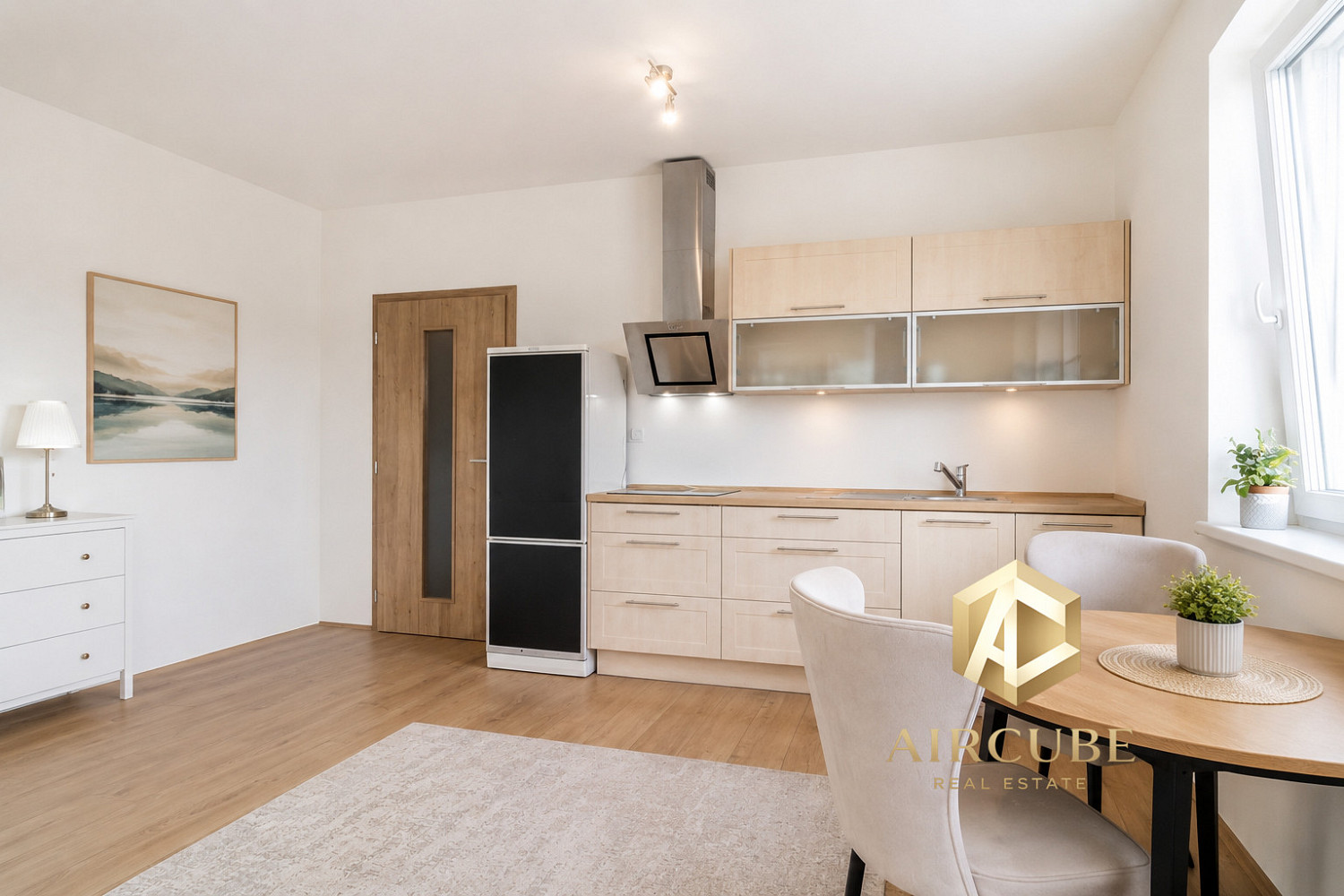 Pronájem bytu 1+kk 34 m² — photo 3
