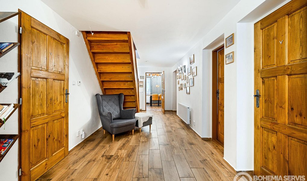 Prodej ubytovacího objektu 293 m², Kořenov – náhled fotky 12