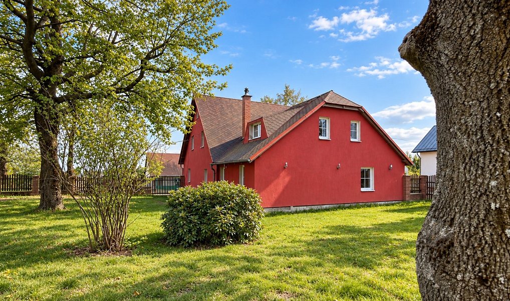 Prodej domu 295 m² s pozemkem 1 331 m², Hora Svatého Šebestiána – náhled fotky 10