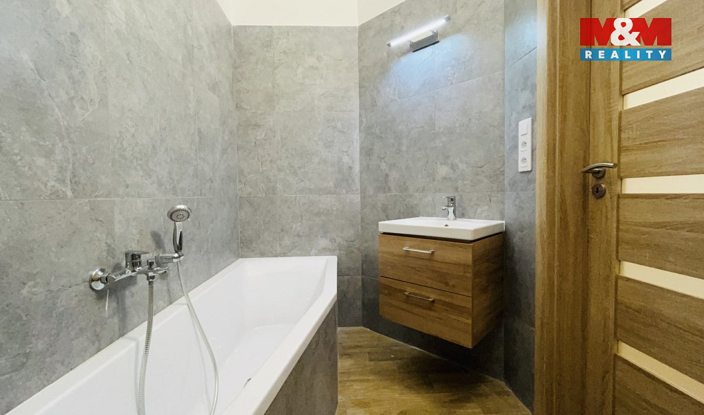Prodej obchodních prostor 72 m², Jihlava – náhled fotky 14
