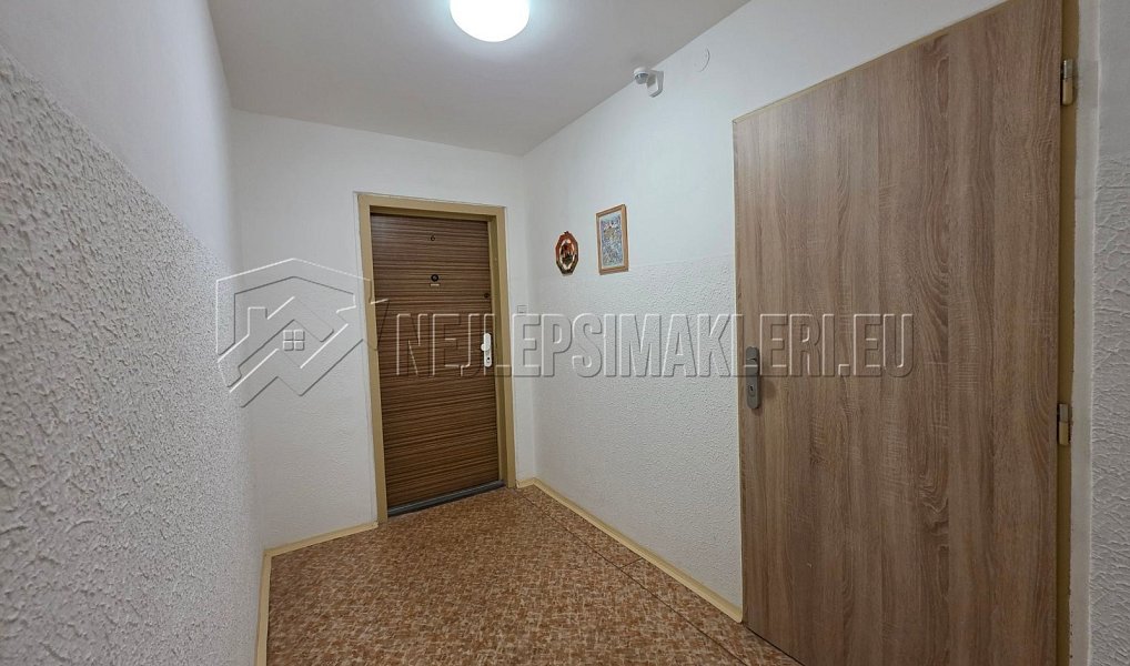 Prodej bytu 4+1 84 m², Praha – náhled fotky 30