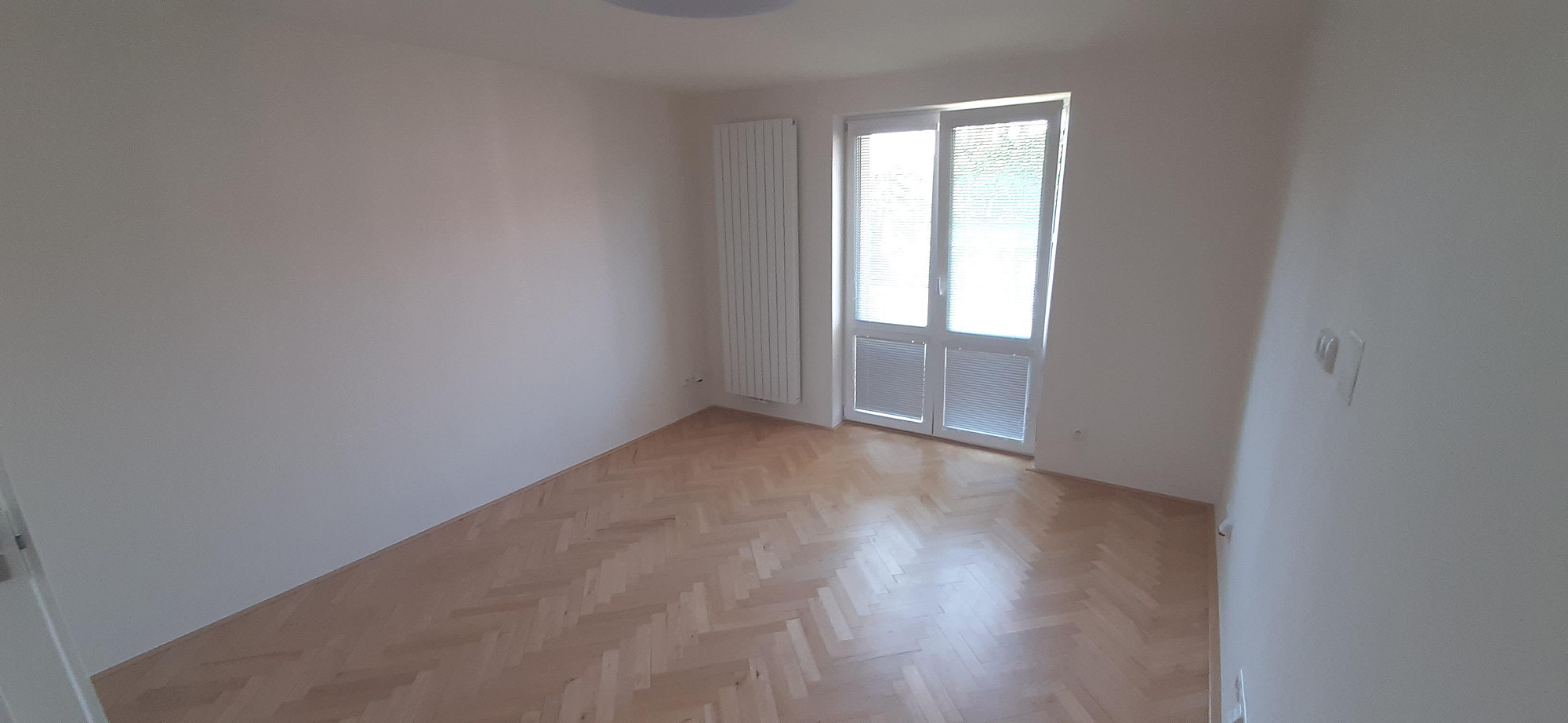 Pronájem bytu 2+1 55 m² – pohled 3