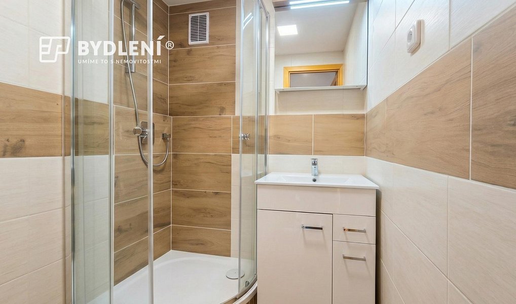 Pronájem bytu 4+kk 66 m², Meziboří – náhled fotky 7