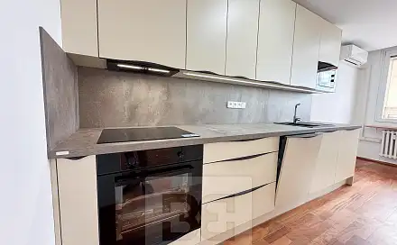 Pronájem bytu 3+kk 80 m²