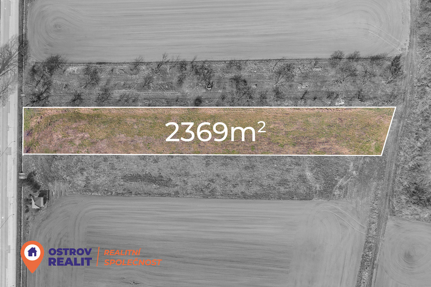 Prodej stavebního pozemku 2 369 m² – fotografie 2
