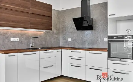 Prodej bytu 3+kk 90 m², K Nemocnici, Cheb
