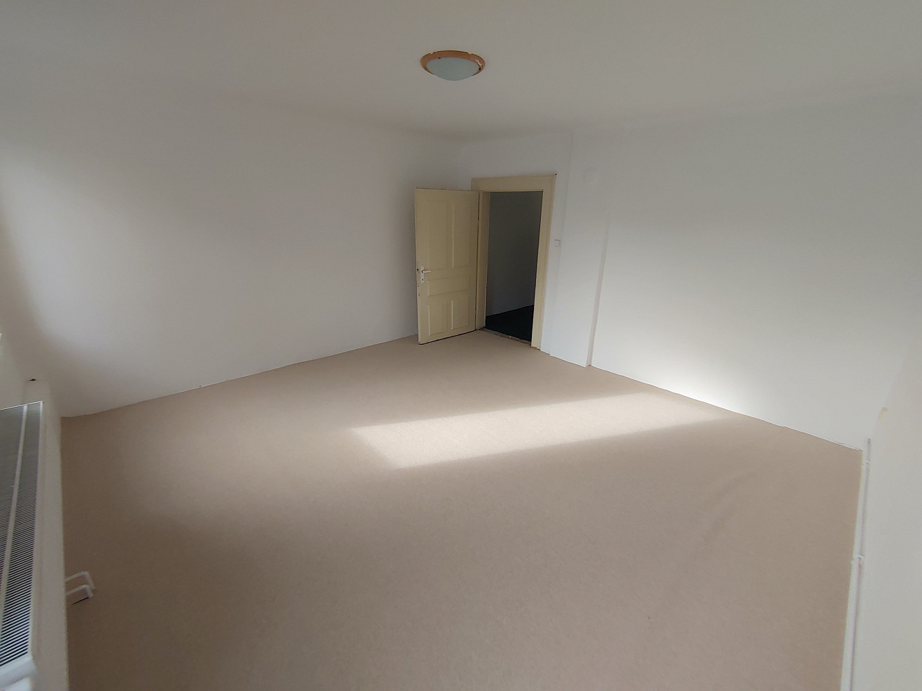 Pronájem bytu 1+1 28 m² – fotografie 3