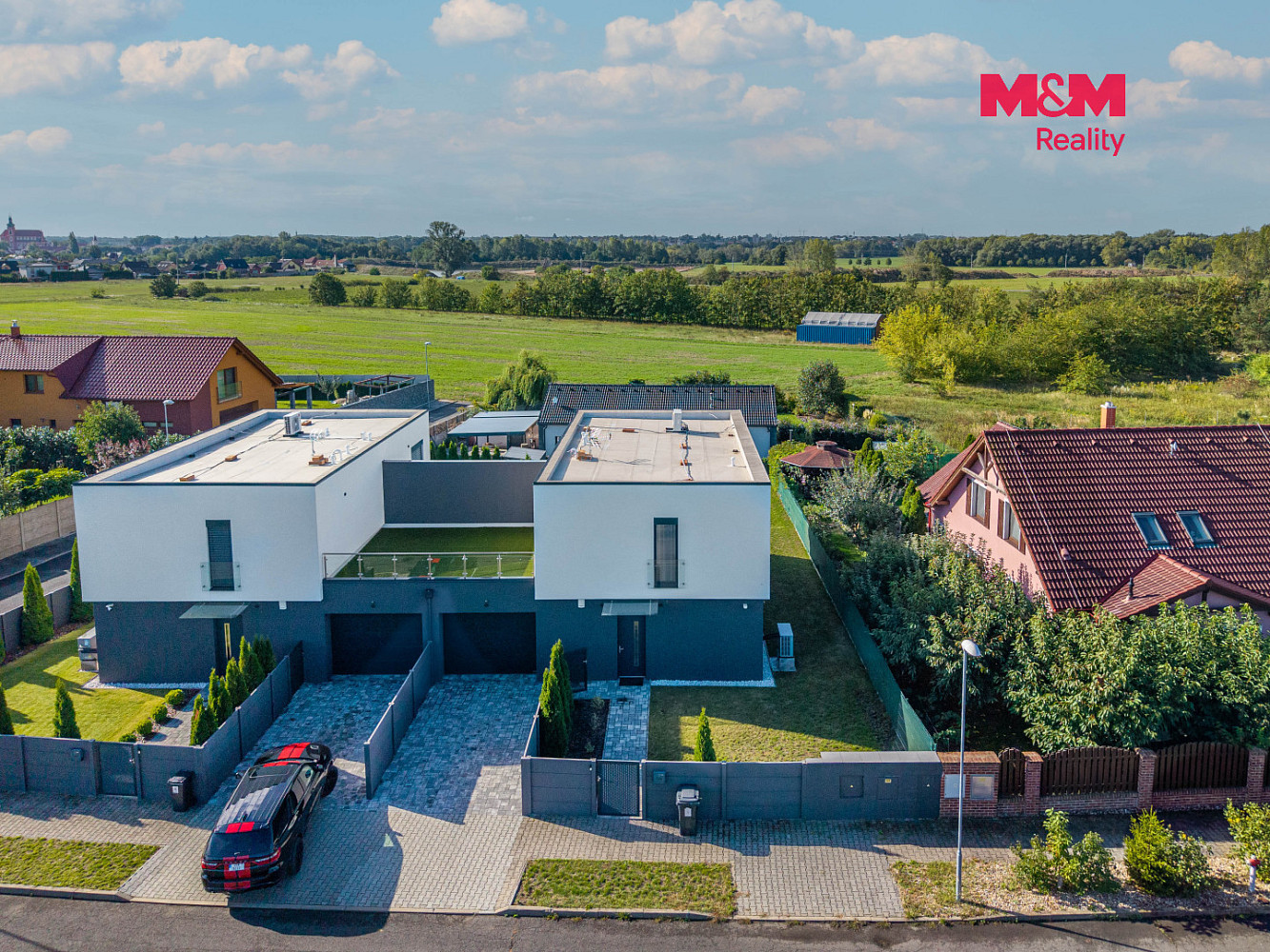 Prodej domu 195 m² s pozemkem 484 m² – fotografie 2