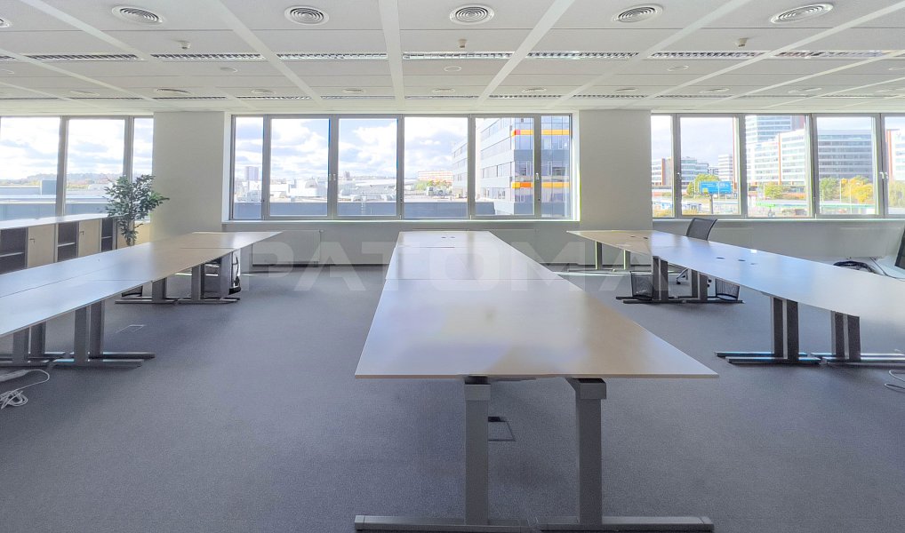 Pronájem kanceláře 1 261 m², Praha – náhled fotky 4