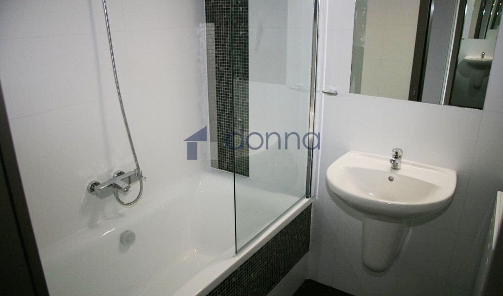 Pronájem bytu 2+kk 70 m², Praha – náhled fotky 11