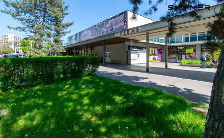 Prodej obchodních prostor 2 000 m², Seifertova, Ústí nad Labem - Neštěmice