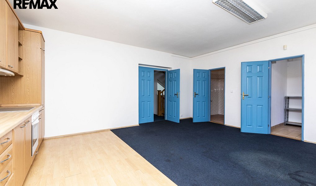 Pronájem domu 220 m² s pozemkem 225 m², Roudnice nad Labem – náhled fotky 8