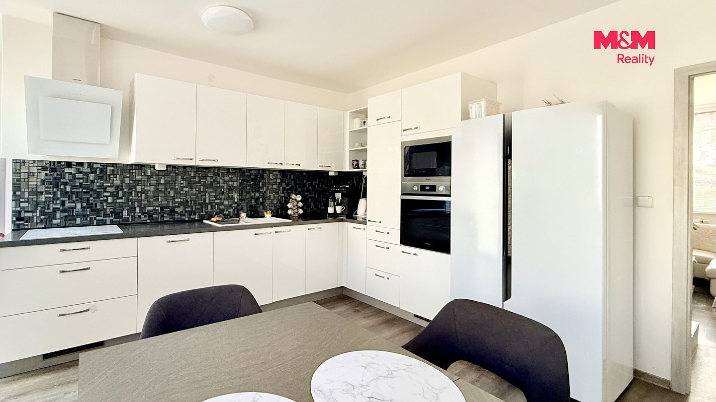 Prodej domu 380 m² s pozemkem 280 m² — photo 2
