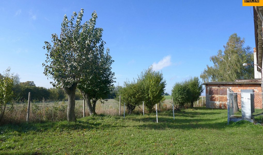 Prodej výrobních prostor 3 983 m², Moravec – náhled fotky 8