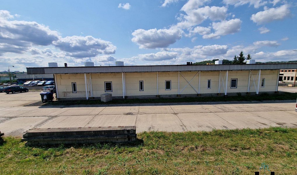 Pronájem skladovacích prostor 300 m², Most – náhled fotky 12