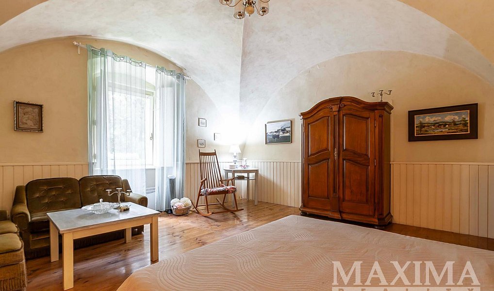 Prodej ubytovacího objektu 765 m², Svídnice – náhled fotky 4