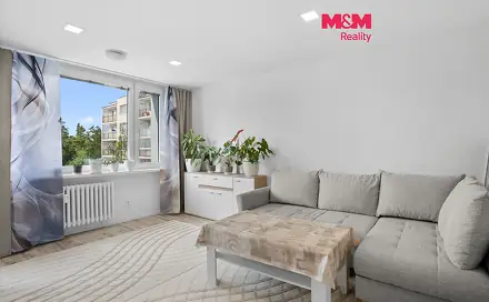 Prodej bytu 1+kk 26 m², V Bažantnici, Kladno - Kročehlavy