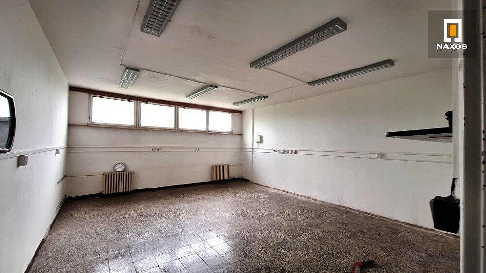 Pronájem skladových prostorů s kanceláří a parkováním cca 300 m², ul. Střádalů O – další