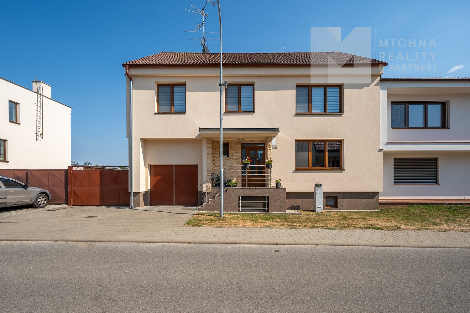 Prodej domu 230 m² s pozemkem 694 m²