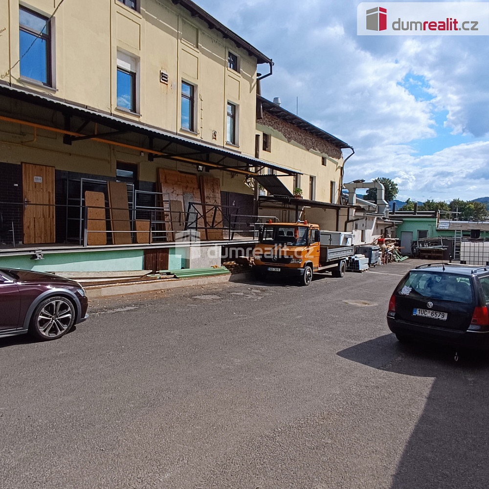 Prodej výrobních prostor 1 466 m²